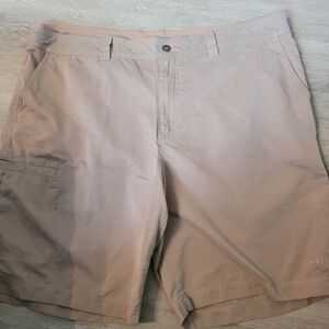 Men's Orvis Castaway Cargo Fishing Hiking Shorts Size 42 Beige